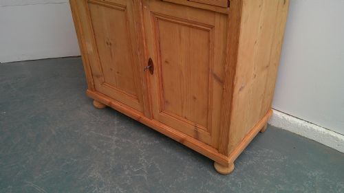 A LINED ANTIQUEOLD PINE SHALLOW VICTORIAN DRESSER BASE TO WAXPAINT - ADDITIONAL PHOTO 2