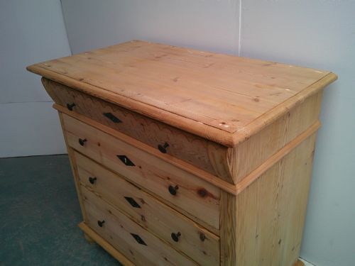 fig 1. A Pretty Carved Victorian Antique Pine 4 Drawer Chest of Drawers to Wax/Paint