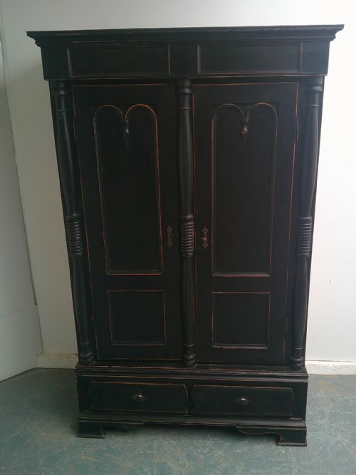 A BEAUTIFULLY PAINTED BLACK ANTIQUE OLD PINE GEORGIAN 1 PIECE HALL WARDROBE - ADDITIONAL PHOTO 3