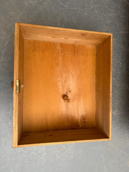 A SUPERB ANTIQUEOLD PINE VICTORIAN WAXED 2 PIECE LINEN PRESS - ADDITIONAL PHOTO 9