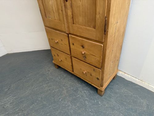 A CRACKING VICTORIAN ANTIQUE OLD PINE 2 DOOR 4 DRAWER CUPBOARD TO WAXPAINT - ADDITIONAL PHOTO 7