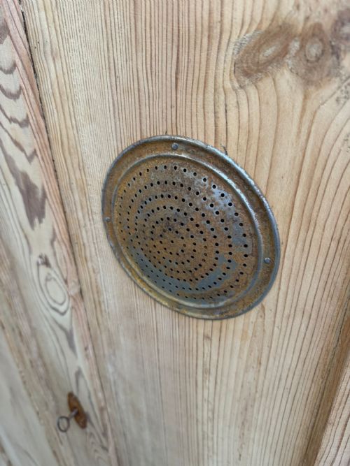 A SUPERB GEORGIAN ANTIQUEOLD PINE 2 DOOR KITCHEN STORAGE CUPBOARD TO WAXPAINT - ADDITIONAL PHOTO 2
