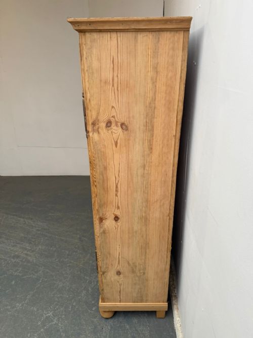 A SUPERB GEORGIAN ANTIQUEOLD PINE 2 DOOR KITCHEN STORAGE CUPBOARD TO WAXPAINT - ADDITIONAL PHOTO 4