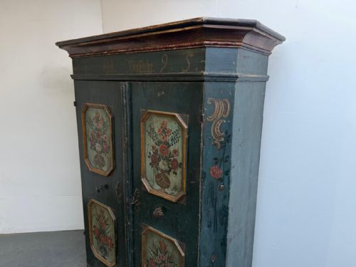 fig 1. An Originally Painted Georgian Antique/Old Pine 2 Door Kitchen Storage Cupboard