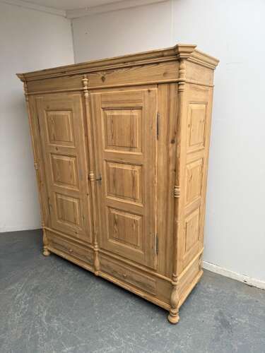An Amazing Georgian Antique Pine 2 Door Knockdown Wardrobe to Wax/paint