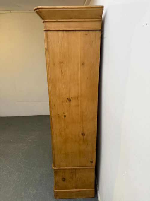 A SUPER VICTORIAN ANTIQUE OLD PINE CLASSIC ENGLISH 4 PIECE WARDROBE - ADDITIONAL PHOTO 1