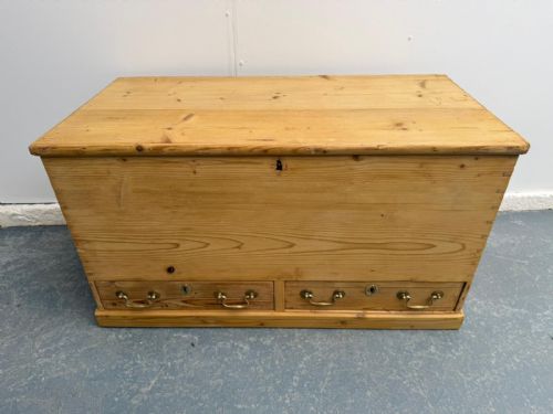 A QUALITY GEORGIAN ANTIQUEOLD PINE 2 DRAWER MULE CHEST - ADDITIONAL PHOTO 8
