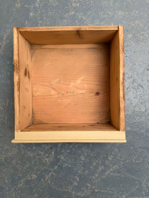 AN ORIGINALLY PAINTED CREAM HUNGARIAN VICTORIAN PINE 25 DRAWER SHOP FITTING - ADDITIONAL PHOTO 12