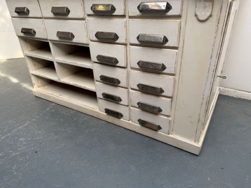 AN ORIGINALLY PAINTED WHITE HUNGARIAN VICTORIAN PINE SHOP FITTING - ADDITIONAL PHOTO 3