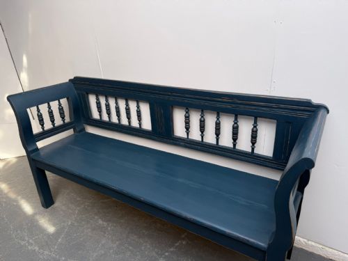 A LOVELY PAINTED BLUE ORIGINAL VICTORIAN PINE HUNGARIAN 3 SEATER BENCH - ADDITIONAL PHOTO 1