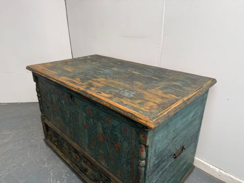 A TRULY AMAZING GENUINE HUNGARIAN GEORGIAN PAINTED TEAL LARGE MULE CHEST - ADDITIONAL PHOTO 2