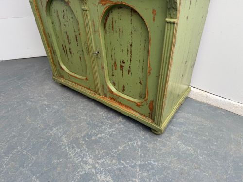 A PRETTY ORIGINALLY PAINTED HUNGARIAN LIGHT GREEN 2 DOOR SHALLOW DRESSER BASE - ADDITIONAL PHOTO 2