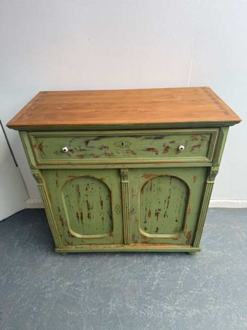 A PRETTY ORIGINALLY PAINTED HUNGARIAN LIGHT GREEN 2 DOOR SHALLOW DRESSER BASE - ADDITIONAL PHOTO 4