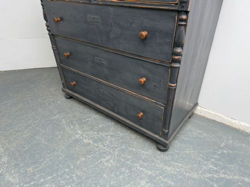 A HUGE ANTIQUE PINE VICTORIAN PAINTED LIGHT GREY 5 DRAWER CHEST OF DRAWERS - ADDITIONAL PHOTO 2