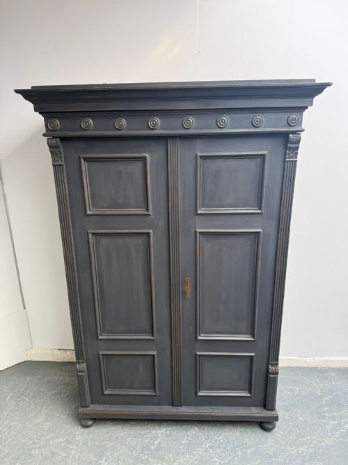 AN AMAZINGLY PAINTED LIGHT MID GREY 2 DOOR ORIGINAL HUNGARIAN STORAGE CUPBOARD - ADDITIONAL PHOTO 1