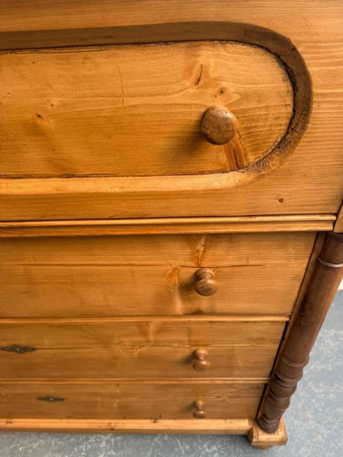 AN AMAZINGLY WAXED HUGE ANTIQUE VICTORIAN HUNGARIAN 4 DRAWER CHEST OF DRAWERS - ADDITIONAL PHOTO 5