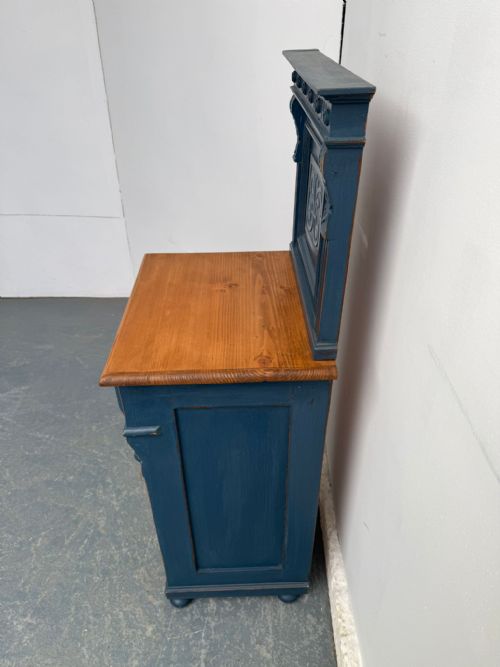 A SUPERB ANTIQUE OLD PINE PAINTED CARVED BLUE VICTORIAN BEDSIDE CABINET - ADDITIONAL PHOTO 5
