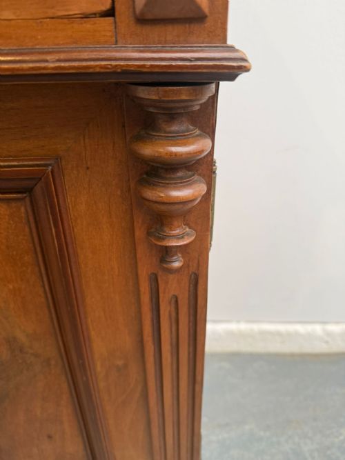 A GENUINE HUNGARIAN WALNUT MARBLE VICTORIAN BEDSIDE CABINET - ADDITIONAL PHOTO 8
