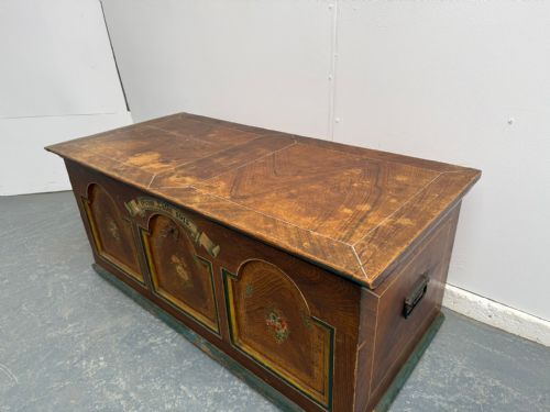 AN ORIGINALLY PAINTED ANTIQUE OLD PINE GENUINE HUNGARIAN ARTS CRAFTS BOX - ADDITIONAL PHOTO 1