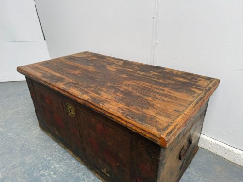 A REGENCY GENUINE HUNGARIAN PAINTED ANTIQUE OLD PINE SMALL BOX - ADDITIONAL PHOTO 1