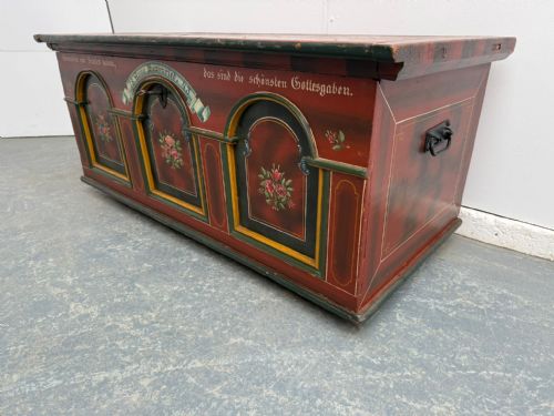 A LOVELY PAINTED ANTIQUE OLD PINE GENUINE HUNGARIAN LARGE BOX - ADDITIONAL PHOTO 4