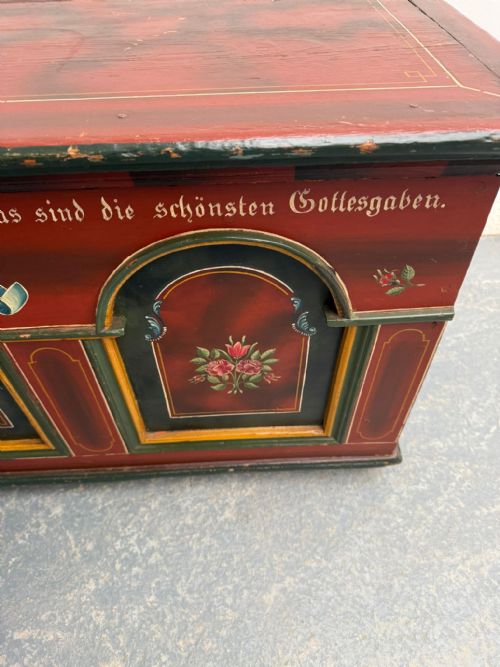 A LOVELY PAINTED ANTIQUE OLD PINE GENUINE HUNGARIAN LARGE BOX - ADDITIONAL PHOTO 9