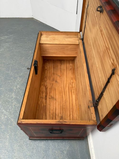 A LOVELY PAINTED ANTIQUE OLD PINE GENUINE HUNGARIAN LARGE BOX - ADDITIONAL PHOTO 10