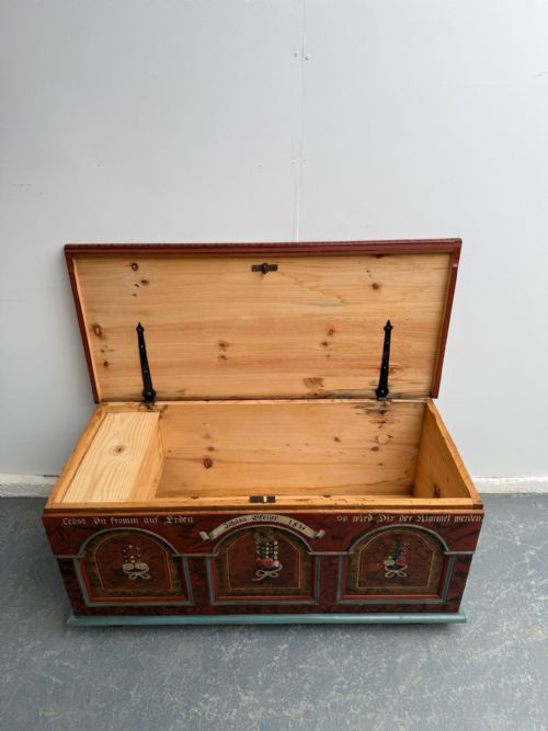 ORIGINALLY PAINTED ANTIQUE OLD PINE GENUINE HUNGARIAN LARGE BOX - ADDITIONAL PHOTO 8