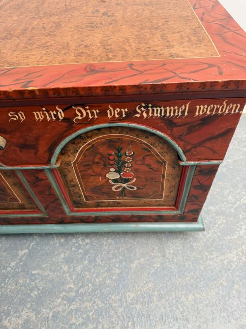ORIGINALLY PAINTED ANTIQUE OLD PINE GENUINE HUNGARIAN LARGE BOX - ADDITIONAL PHOTO 10