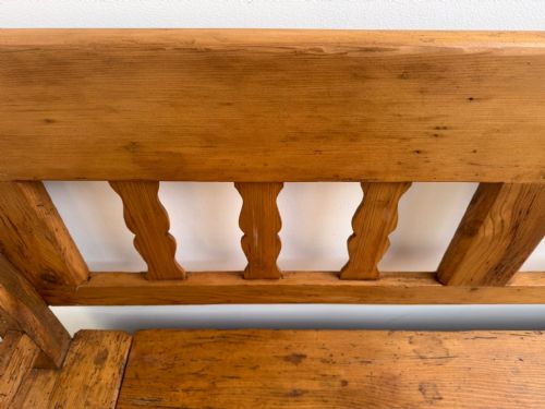 A GEORGIAN HUNGARIAN ANTIQUE OLD PINE WAXED 3 SEATER BOX SETTLE - ADDITIONAL PHOTO 8