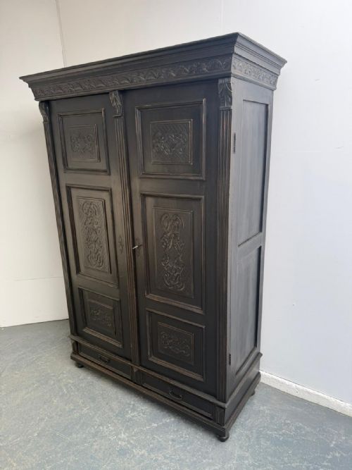 A BEAUTIFUL HUNGARIAN 1 PIECE PAINTED BLACK PINE OAK HALL WARDROBE