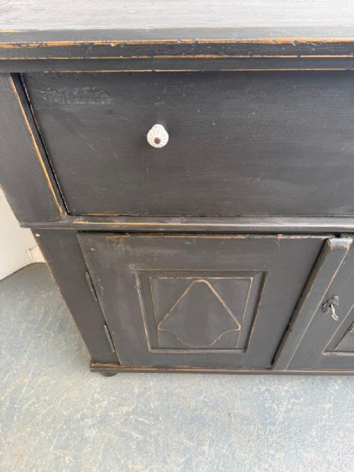A GENUINE HUNGARIAN 2 DOOR PAINTED BLACK VICTORIAN DRESSER BASE - ADDITIONAL PHOTO 3