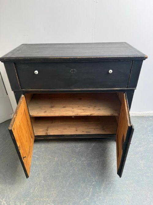 A GENUINE HUNGARIAN 2 DOOR PAINTED BLACK VICTORIAN DRESSER BASE - ADDITIONAL PHOTO 11