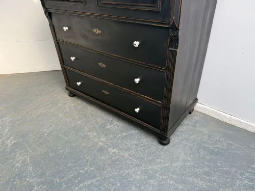 A MINT CLEAN ANTIQUE PINE HUNGARIAN VICTORIAN PAINTED BLACK CHEST OF DRAWERS - ADDITIONAL PHOTO 2