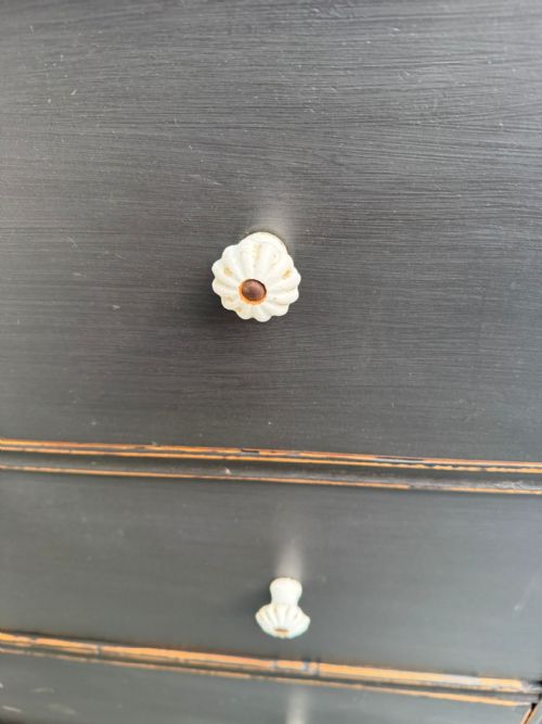A MINT CLEAN ANTIQUE PINE HUNGARIAN VICTORIAN PAINTED BLACK CHEST OF DRAWERS - ADDITIONAL PHOTO 9