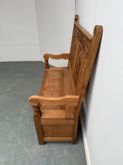 THE VERY BEST STRIPPED GOLDEN OAK 1920S CARVED 2 SEATER HALL BOX SETTLE - ADDITIONAL PHOTO 7