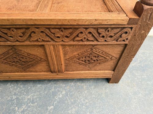 THE VERY BEST STRIPPED GOLDEN OAK 1920S CARVED 2 SEATER HALL BOX SETTLE - ADDITIONAL PHOTO 10