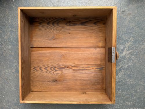A CRACKING EARLY GEORGIAN WAXED ANTIQUE OLD PINE 2 DRAWER BOX - ADDITIONAL PHOTO 7