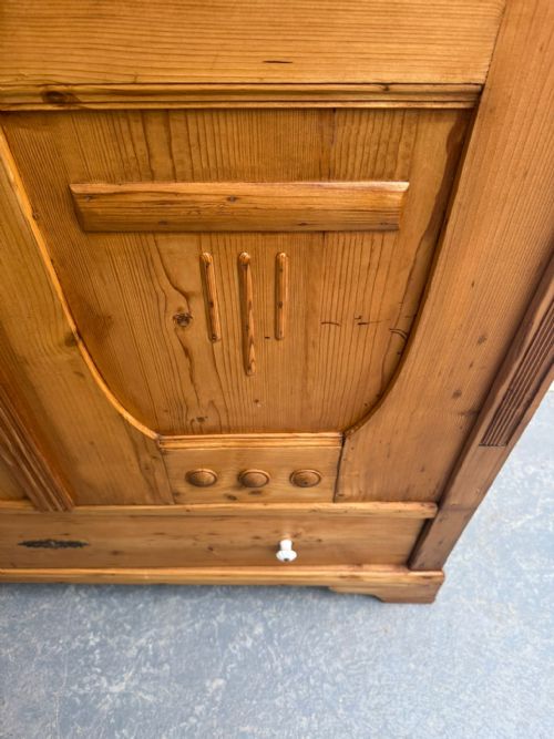 A LOVELY WAXED GENUINE HUNGARIAN VICTORIAN 1 PIECE 2 DOOR HALL WARDROBE - ADDITIONAL PHOTO 12