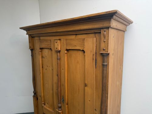 A SUPERB WAXED GENUINE HUNGARIAN GEORGIAN 1 PIECE 2 DOOR HALL WARDROBE - ADDITIONAL PHOTO 2