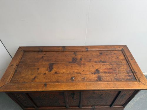 A GENUINE HUNGARIAN REGENCY MASSIVE ORIGINALLY PAINTED COFFER BOX - ADDITIONAL PHOTO 3