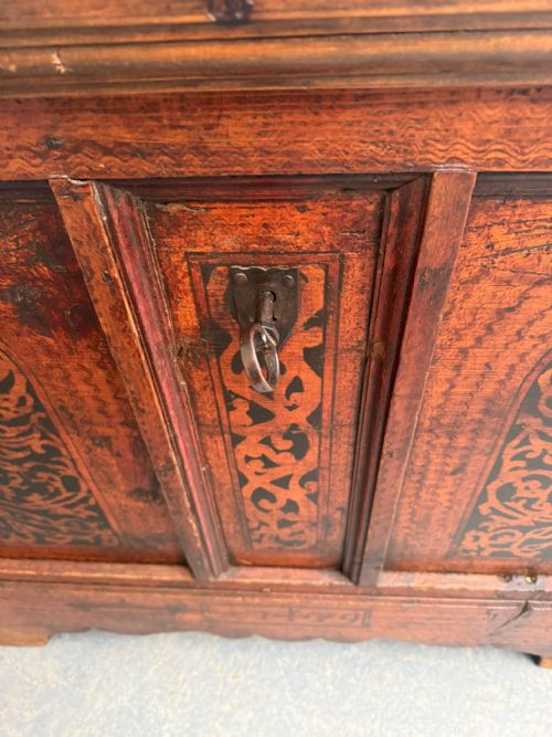 A GENUINE HUNGARIAN REGENCY MASSIVE ORIGINALLY PAINTED COFFER BOX - ADDITIONAL PHOTO 8