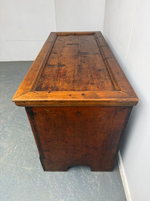 A GENUINE HUNGARIAN REGENCY MASSIVE ORIGINALLY PAINTED COFFER BOX - ADDITIONAL PHOTO 13