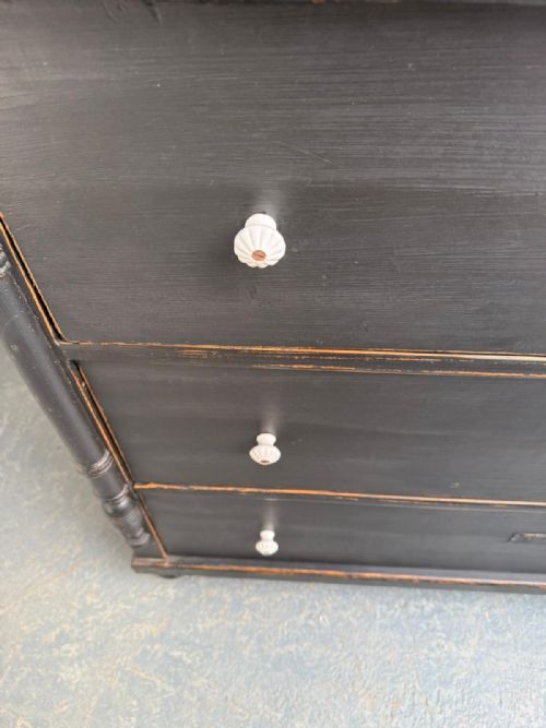 MASSIVE ANTIQUE PINE HUNGARIAN VICTORIAN PAINTED BLACK 5 DRAWER CHEST OF DRAWERS - ADDITIONAL PHOTO 4