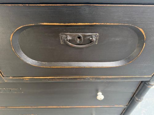 MASSIVE ANTIQUE PINE HUNGARIAN VICTORIAN PAINTED BLACK 5 DRAWER CHEST OF DRAWERS - ADDITIONAL PHOTO 7
