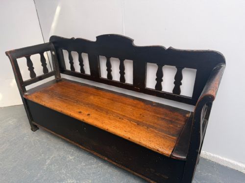 A GEORGIAN ORIGINAL HUNGARIAN PAINTED BLACK ANTIQUE PINE 3 SEATER BENCH - ADDITIONAL PHOTO 1