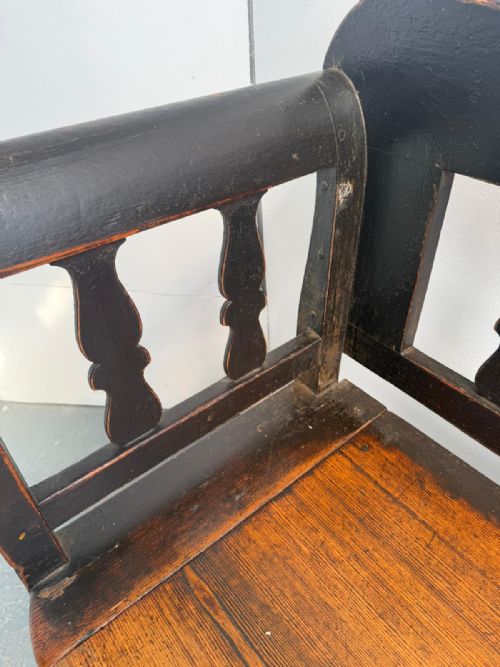 A GEORGIAN ORIGINAL HUNGARIAN PAINTED BLACK ANTIQUE PINE 3 SEATER BENCH - ADDITIONAL PHOTO 3