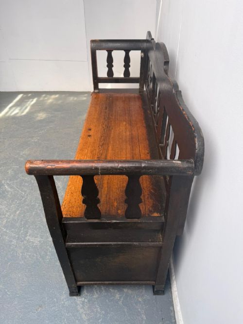 A GEORGIAN ORIGINAL HUNGARIAN PAINTED BLACK ANTIQUE PINE 3 SEATER BENCH - ADDITIONAL PHOTO 9