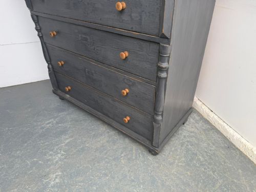 A LOVELY PAINTED MID GREY ORIGINAL HUNGARIAN 4 DRAWER VICTORIAN CHEST OF DRAWERS - ADDITIONAL PHOTO 1