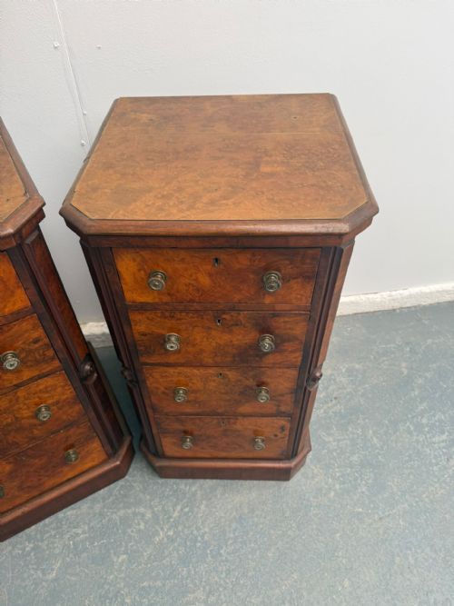 A CRACKING PAIR OF BURR WALNUT 4 DRAWER VICTORIAN BEDSIDE CABINETS - ADDITIONAL PHOTO 6